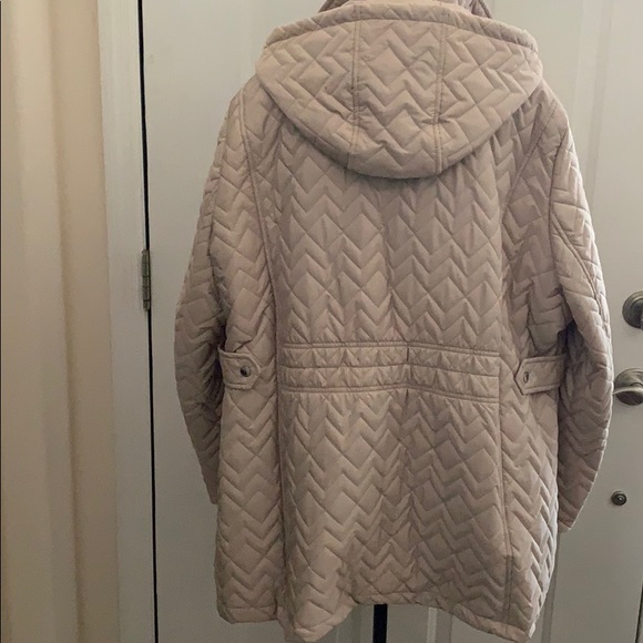 Calvin Klein Woman’s All Weather Quilted Coat - Picture 11 of 16